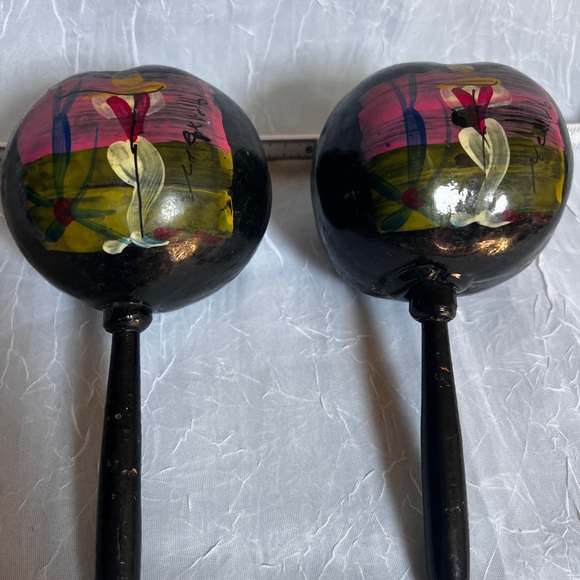 Mexican Handmade Maracas - Picture 3 of 4